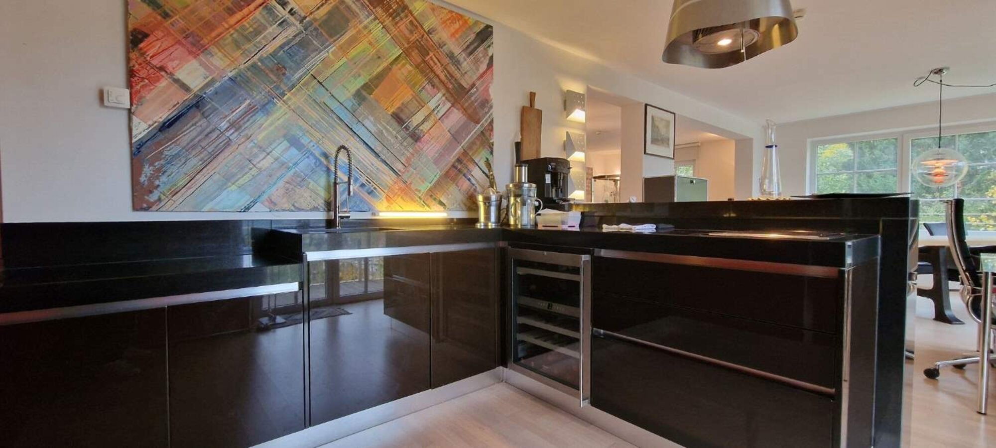 Küche des Apartments im Aparthotel Sonnenwende in Bad Gastein.