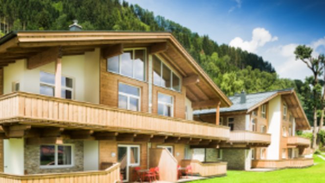 2 Chalet im Sommer