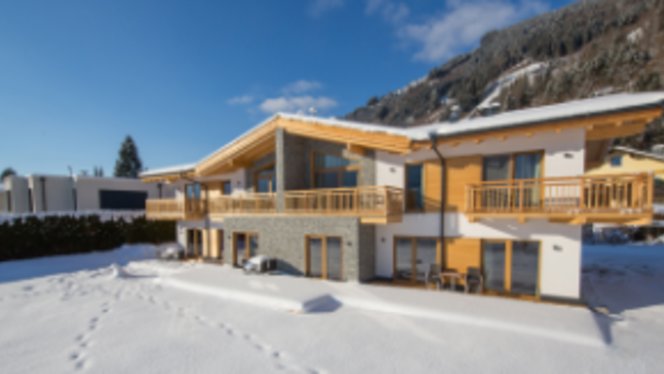 Großes Chalet im Winter