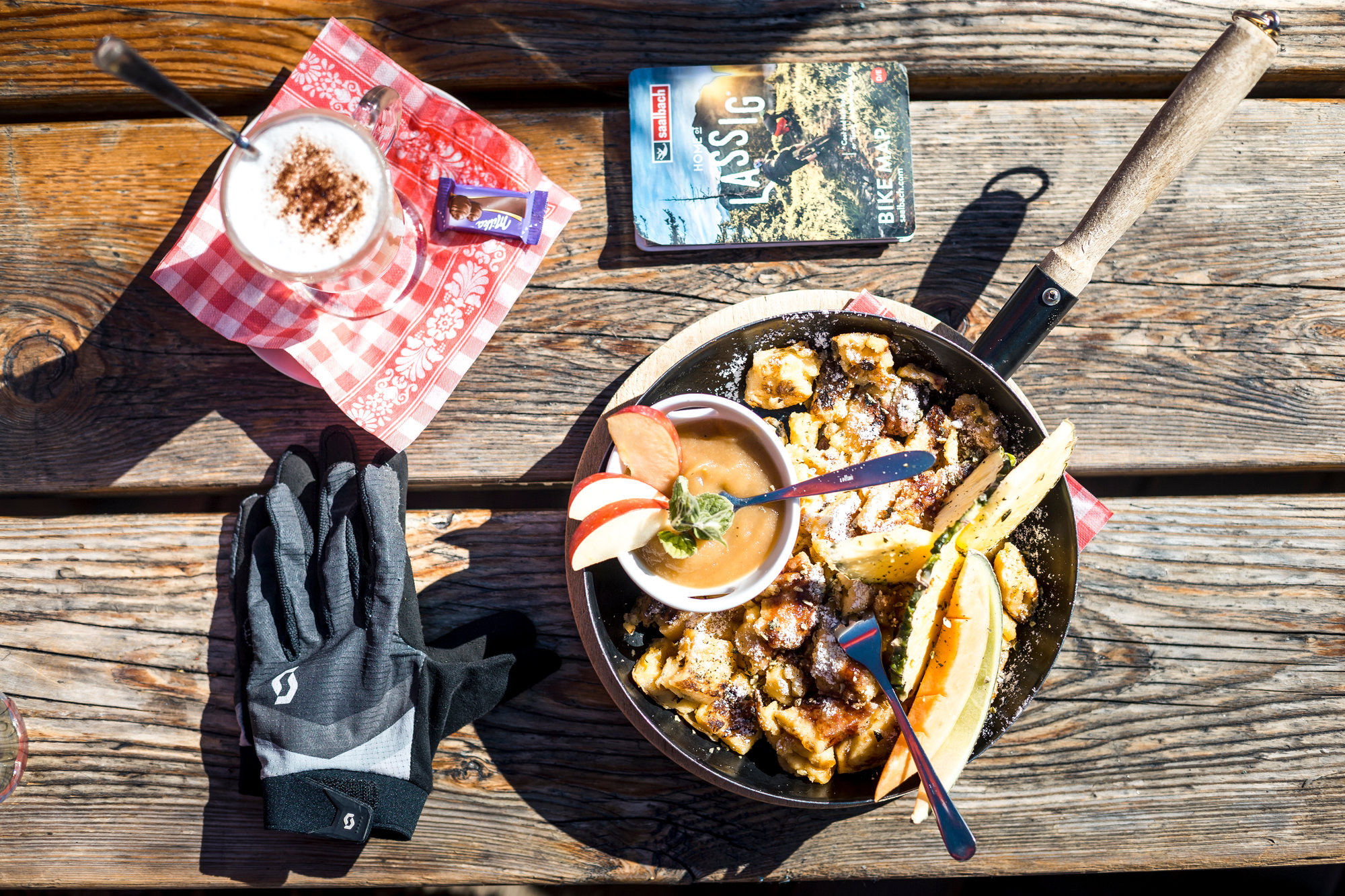 Mittagessen und Kaffee